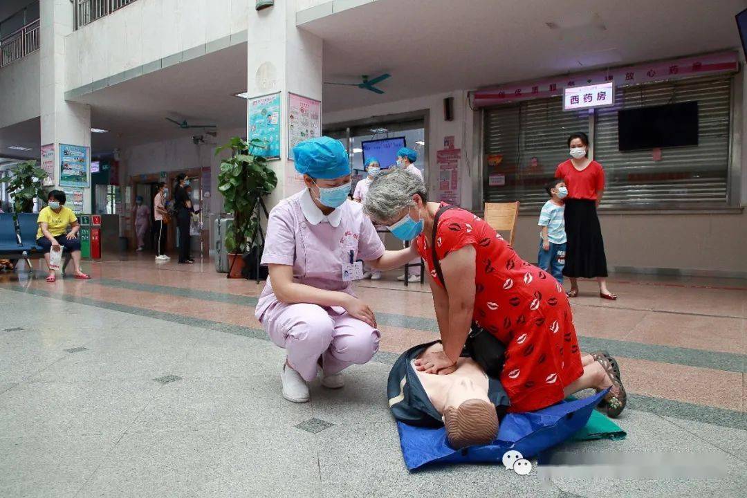 许昌凤凰医院，守护健康，点亮生命的灯塔